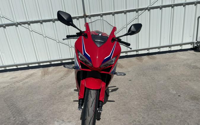 2026 Honda CBR650R E-Clutch