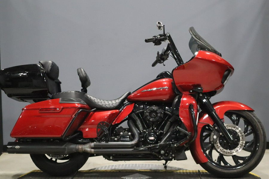 2019 Harley-Davidson Road Glide Wicked Red
