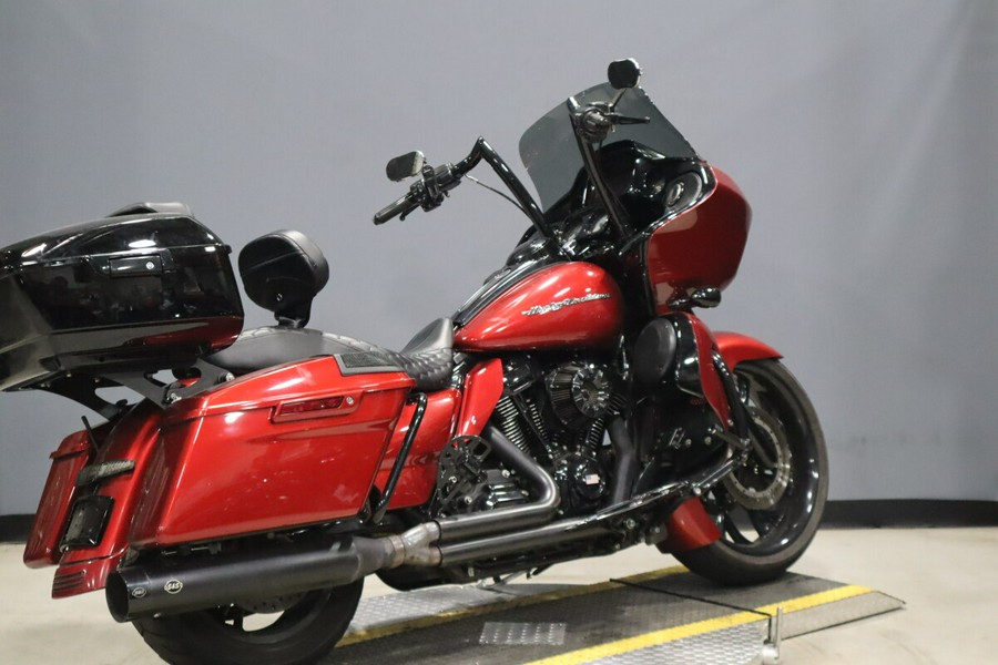 2019 Harley-Davidson Road Glide Wicked Red