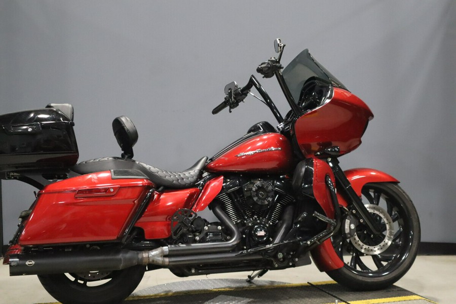 2019 Harley-Davidson Road Glide Wicked Red