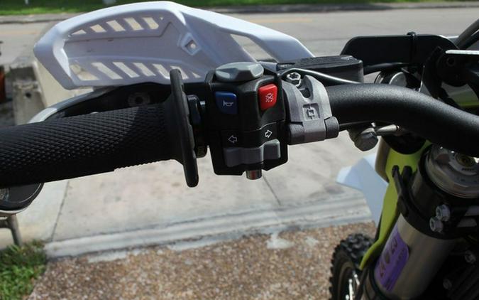 2023 Husqvarna TE 300