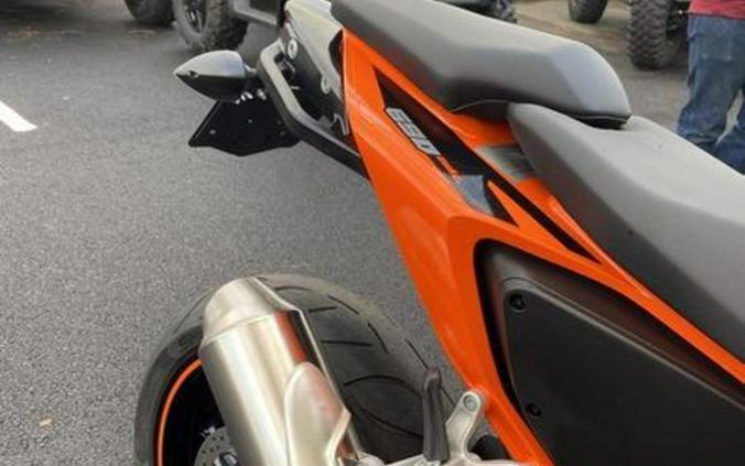 2017 KTM Duke 690