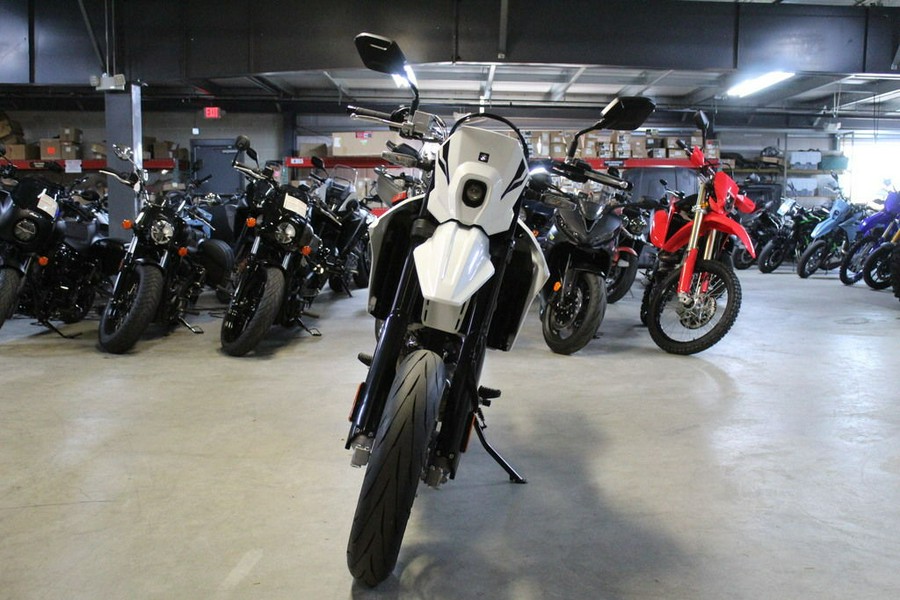 2025 Suzuki DR-Z 400SM