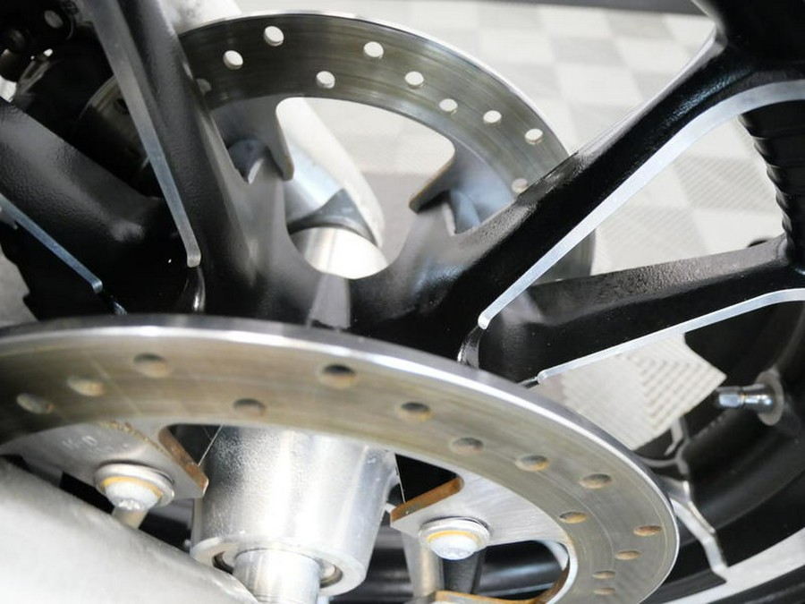 2017 Harley-Davidson® FLTRX - Road Glide®