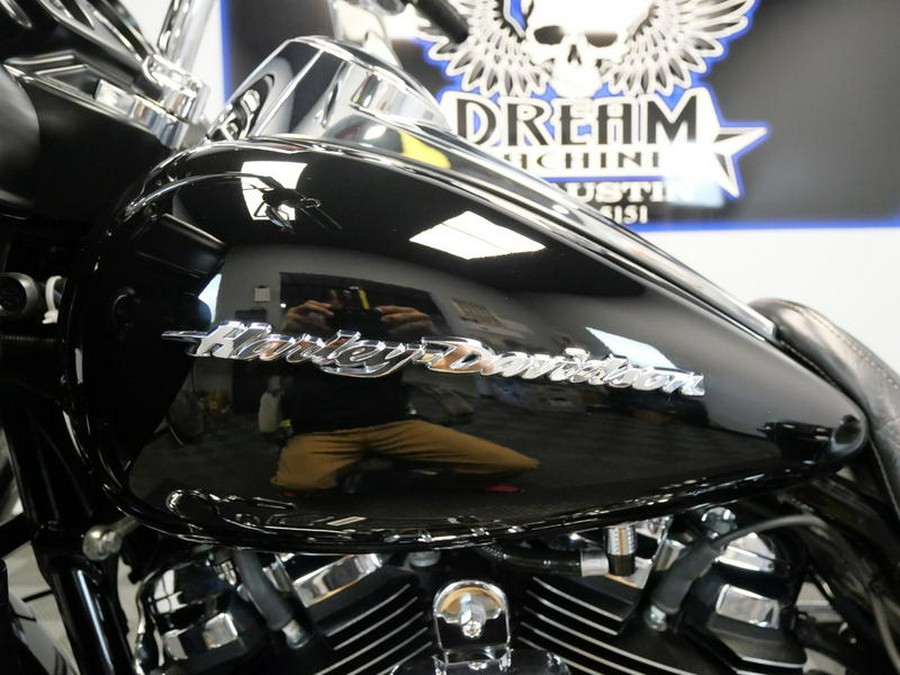 2017 Harley-Davidson® FLTRX - Road Glide®