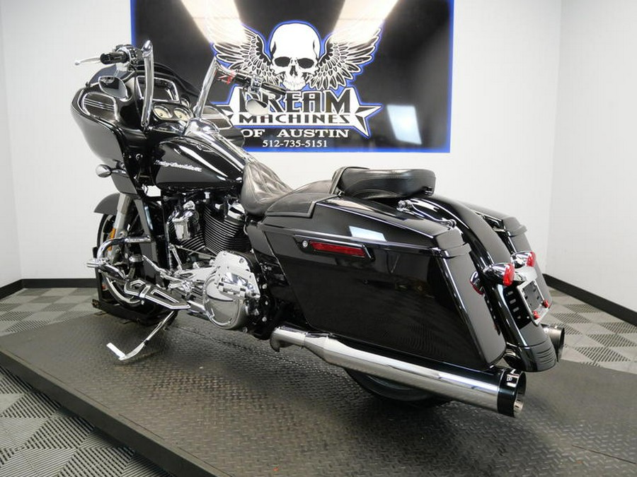 2017 Harley-Davidson® FLTRX - Road Glide®