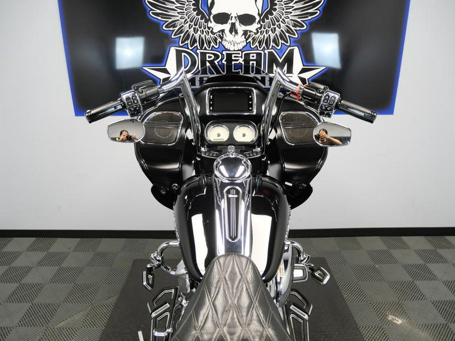 2017 Harley-Davidson® FLTRX - Road Glide®