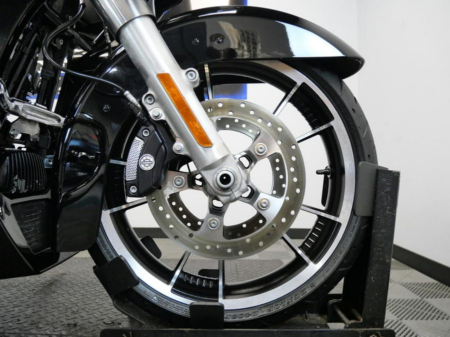 2017 Harley-Davidson® FLTRX - Road Glide®