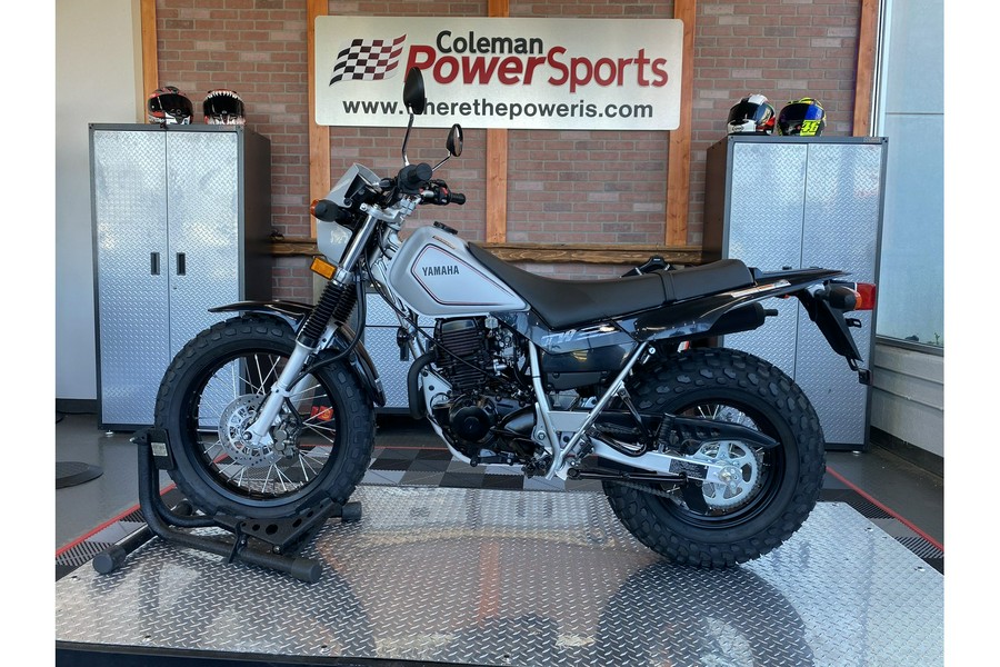 2025 Yamaha TW200