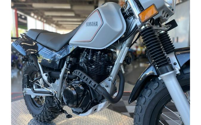 2025 Yamaha TW200