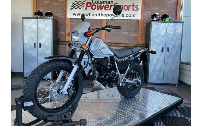 2025 Yamaha TW200
