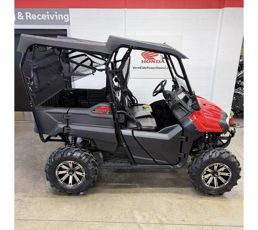 2016 Honda® Pioneer 700-4