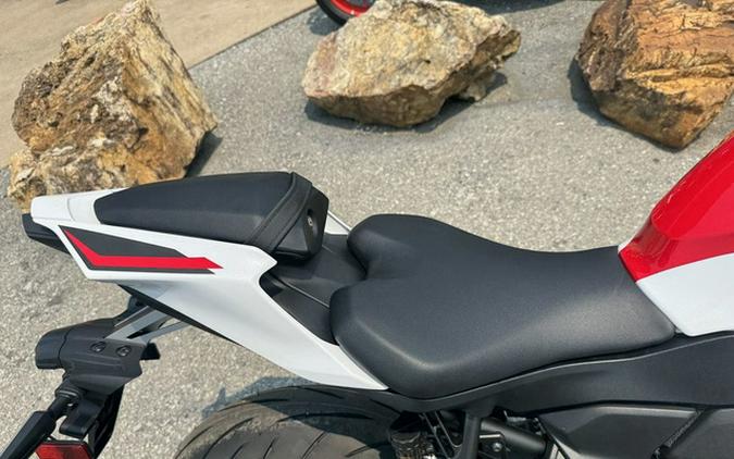 2026 Yamaha YZF R7 70Th Anniversary Edition