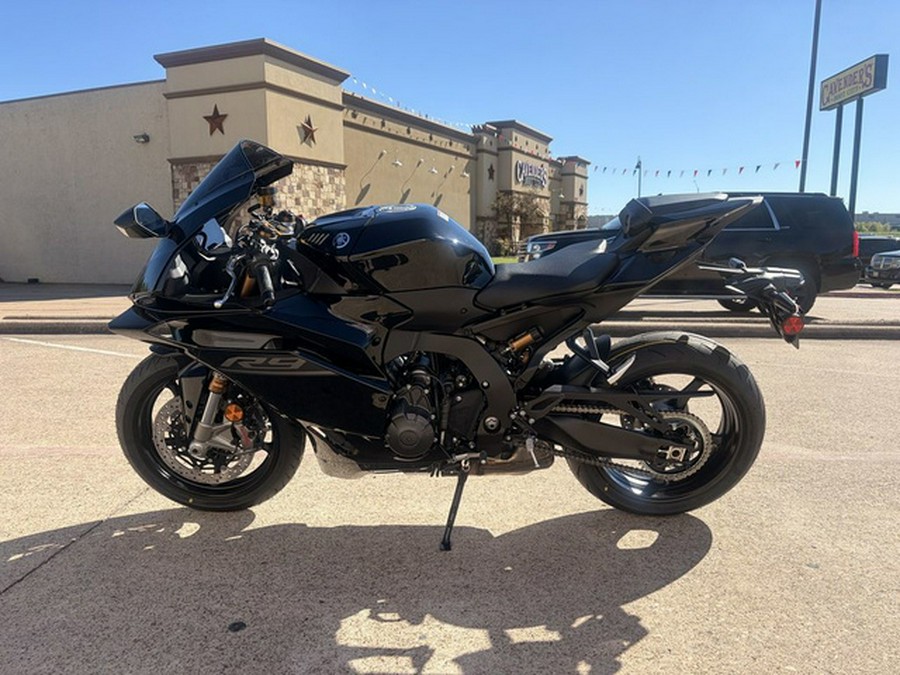 2027 Yamaha YZF R9