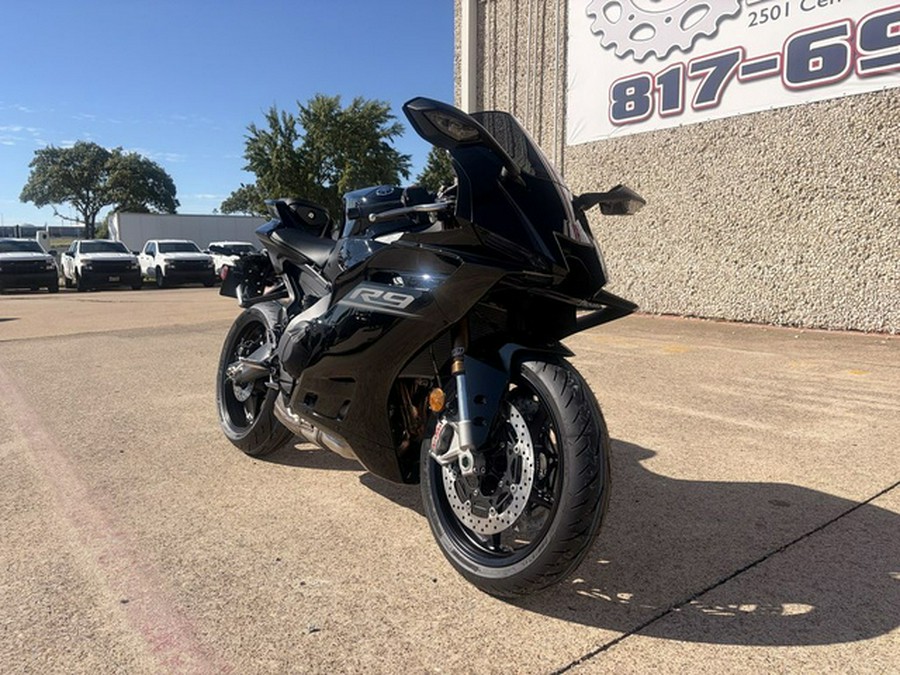 2027 Yamaha YZF R9