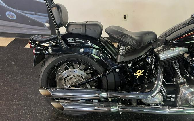 2009 Harley-Davidson Softail® Cross Bones™ Vivid Black FLSTSB