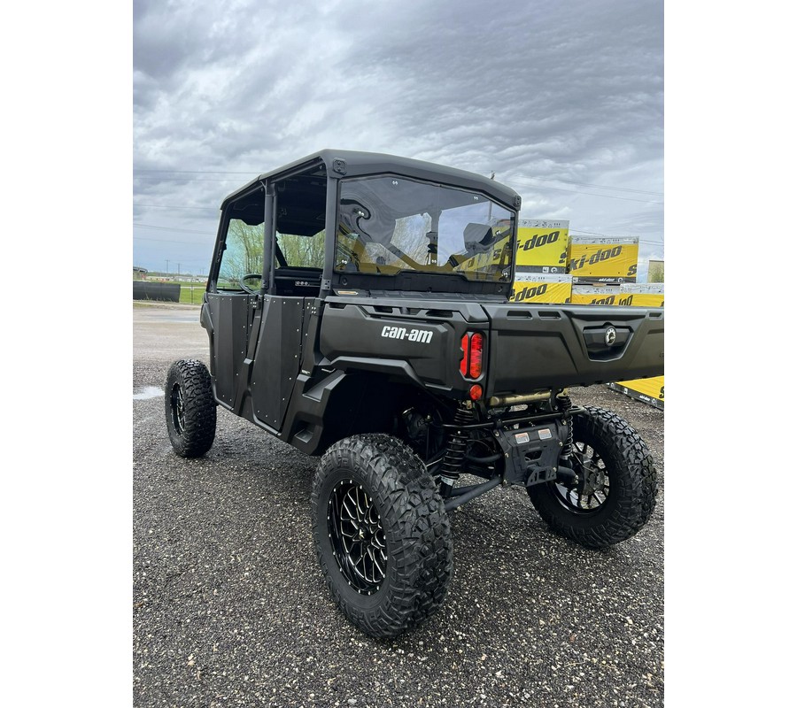 2023 Can-Am™ Defender MAX DPS HD10