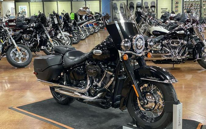 2021 Harley-Davidson FLHCS - Heritage Classic 114