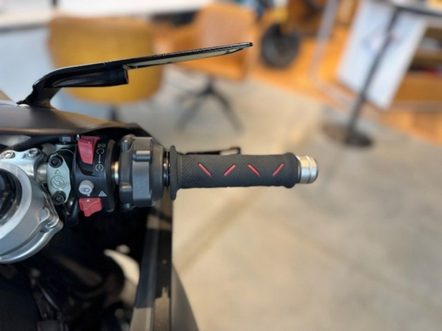 2025 DUCATI Panigale V2