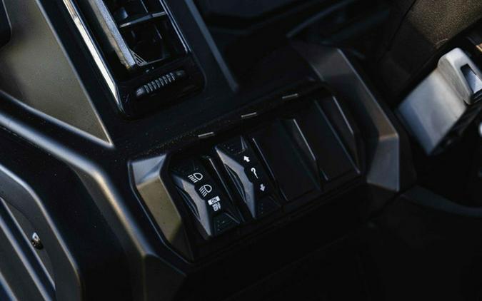 2026 Can-Am Defender MAX Limited HD11