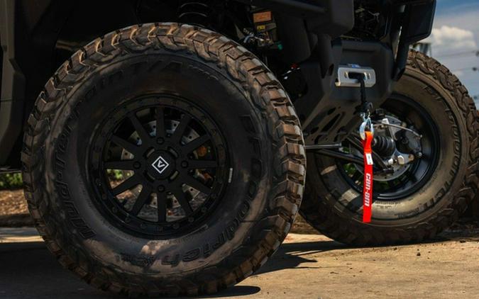2026 Can-Am Defender MAX Limited HD11