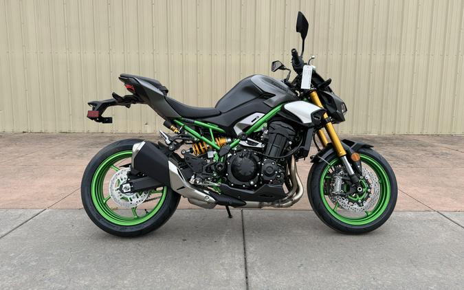 2026 Kawasaki Z900 SE ABS