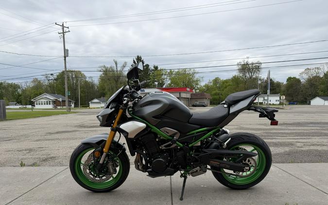 2026 Kawasaki Z900 SE ABS