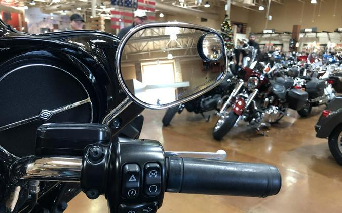 2016 Harley-Davidson® FLHTK - Ultra Limited