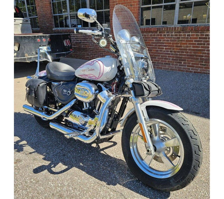 2012 Harley-Davidson Sportster® 1200 Custom