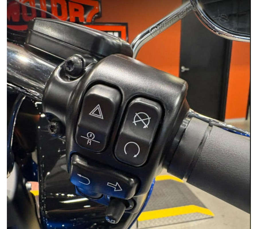 2025 Harley-Davidson® FLTRT - Road Glide® 3