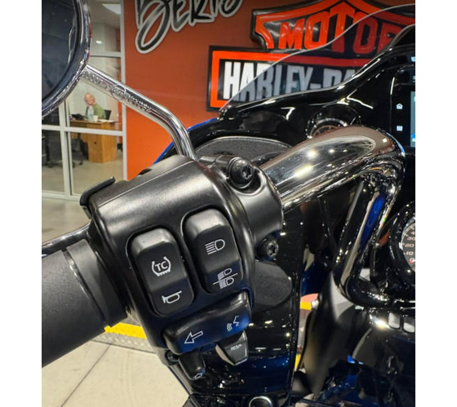 2025 Harley-Davidson® FLTRT - Road Glide® 3