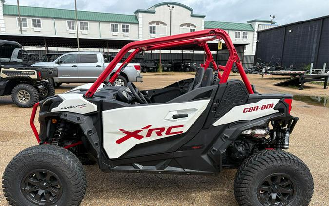 2025 Can-Am Maverick Sport X RC