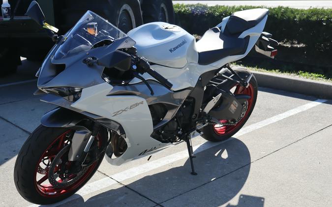 2025 Kawasaki Ninja ZX-6R