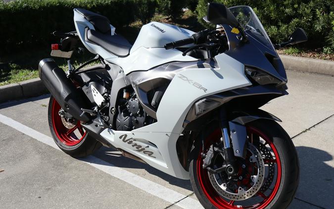 2025 Kawasaki Ninja ZX-6R