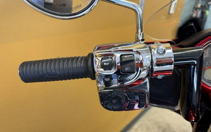 2017 Indian Chieftain Elite Fireglow Red Candy W/ Marble Acce