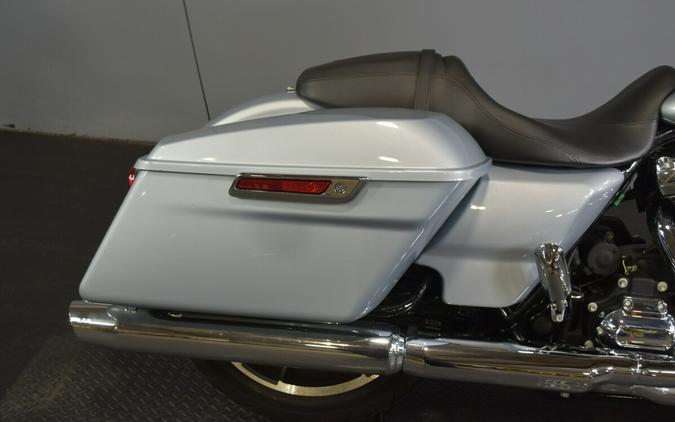 2023 Harley-Davidson Street Glide Atlas Silver Metallic