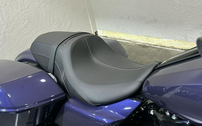 Harley-Davidson® Street Glide® 2026 Purple Abyss Black Trim