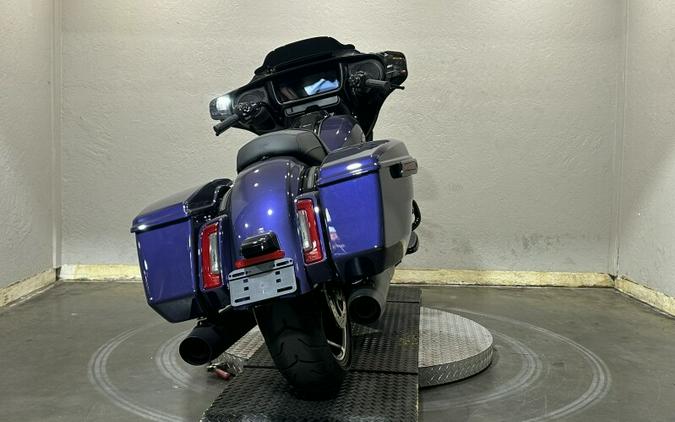 Harley-Davidson® Street Glide® 2026 Purple Abyss Black Trim