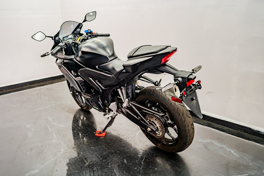 2025 Yamaha Motor Corp., USA YZF-R3