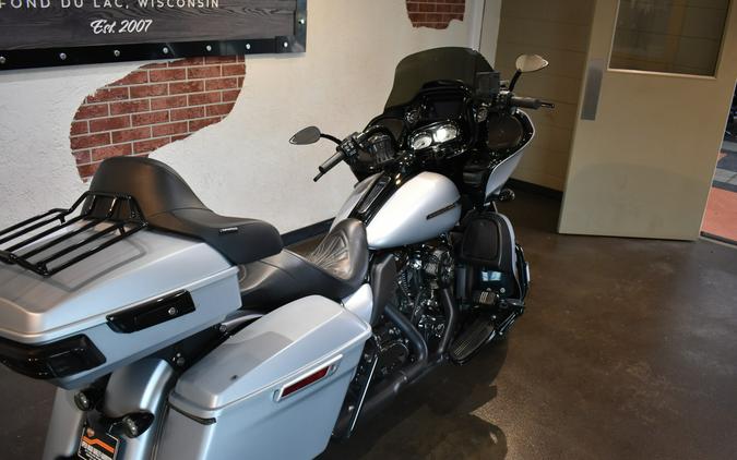 2020 Harley-Davidson® Road Glide® Special Barracuda Silver Denim