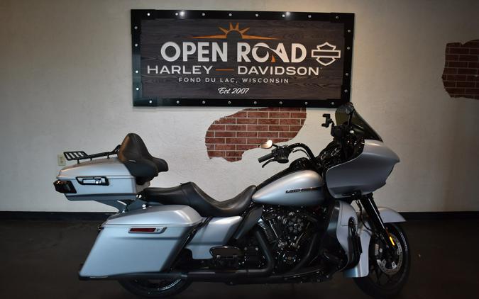 2020 Harley-Davidson® Road Glide® Special Barracuda Silver Denim