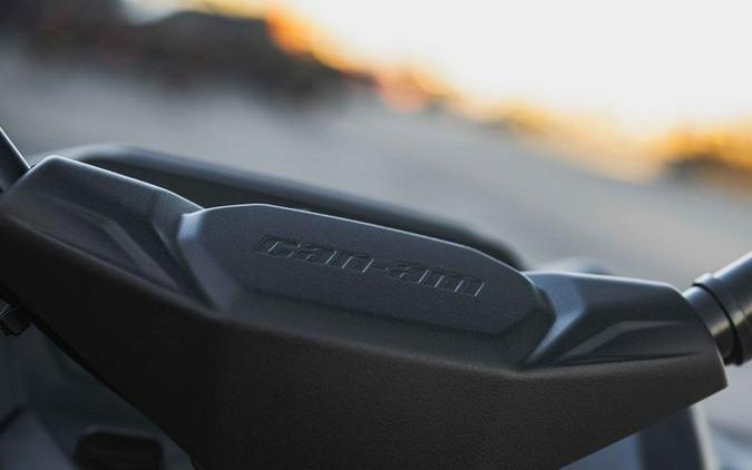 2026 Can-Am® Outlander DPS 700 Wildland Camo