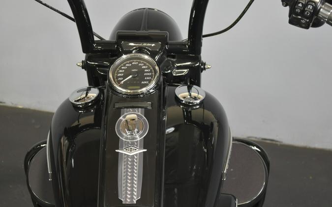 2020 Harley-Davidson Road King Special Vivid Black