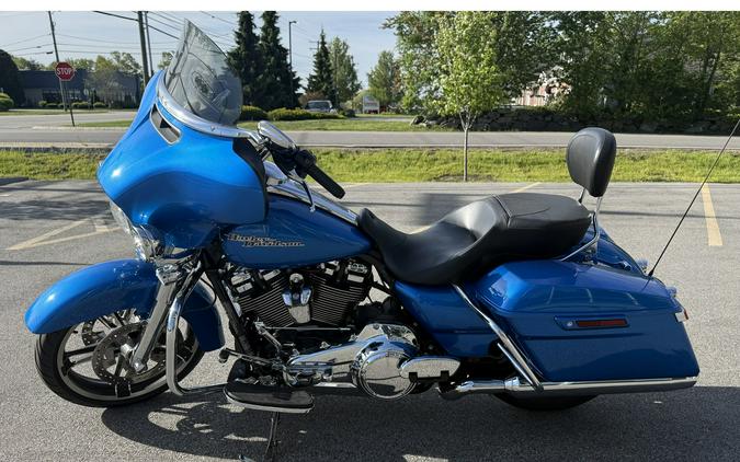 2018 Street Glide® Base - Harley-Davidson®