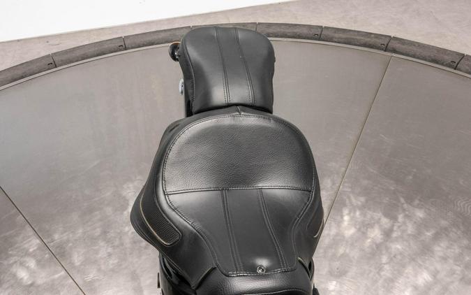 2021 HARLEY-DAVIDSON FLHCS HERITAGE CLASSIC 114 in Vivid Black