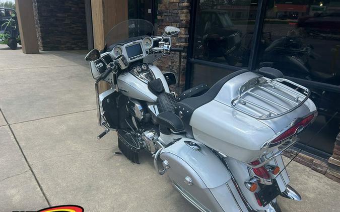 2018 Indian Roadmaster ABS Pearl White over Star Silver
