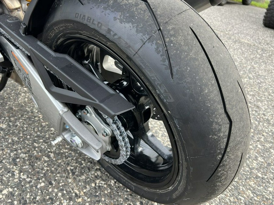 2026 Aprilia Tuono V4 Factory