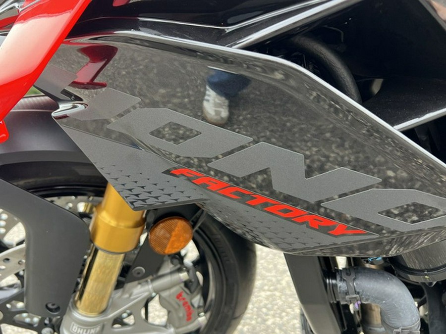 2026 Aprilia Tuono V4 Factory