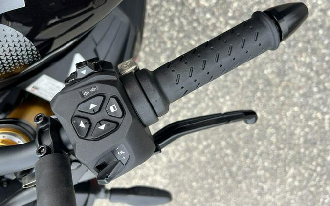 2026 Aprilia Tuono V4 Factory