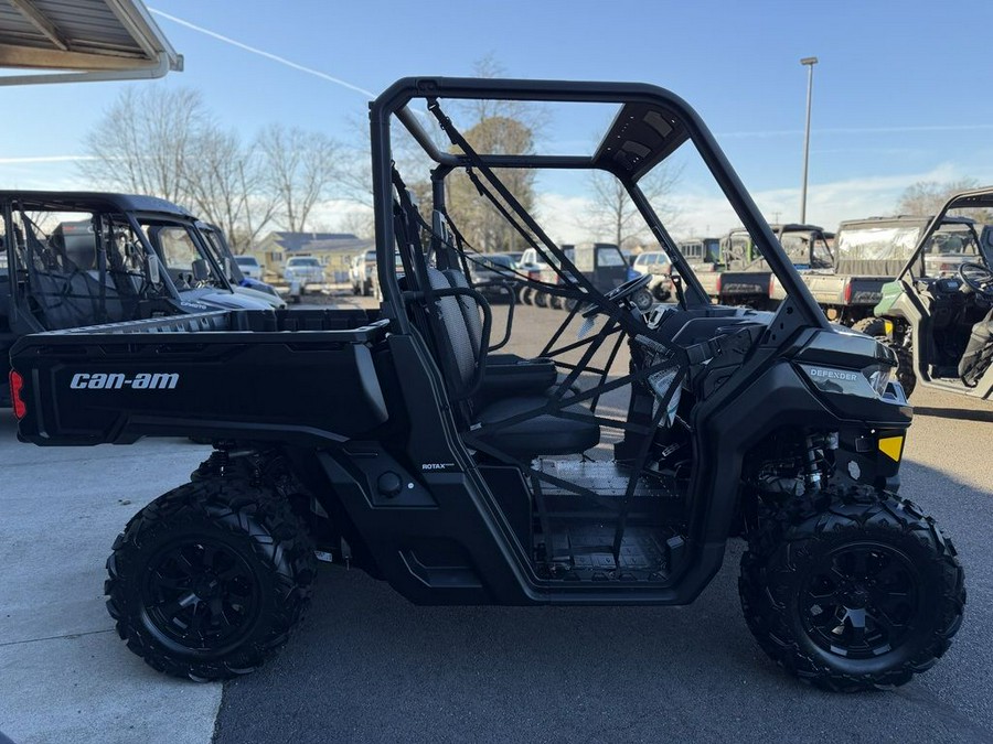 2025 Can-Am® Defender DPS HD9 Stealth Black